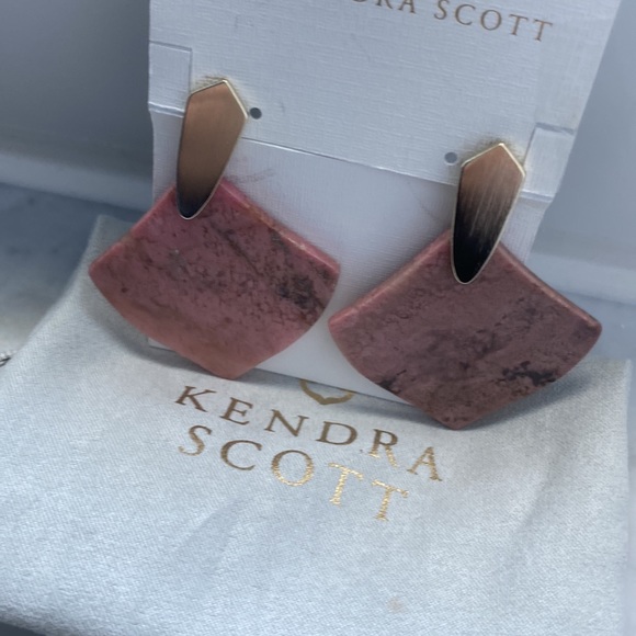 Kendra Scott pink earrings - Picture 2 of 4